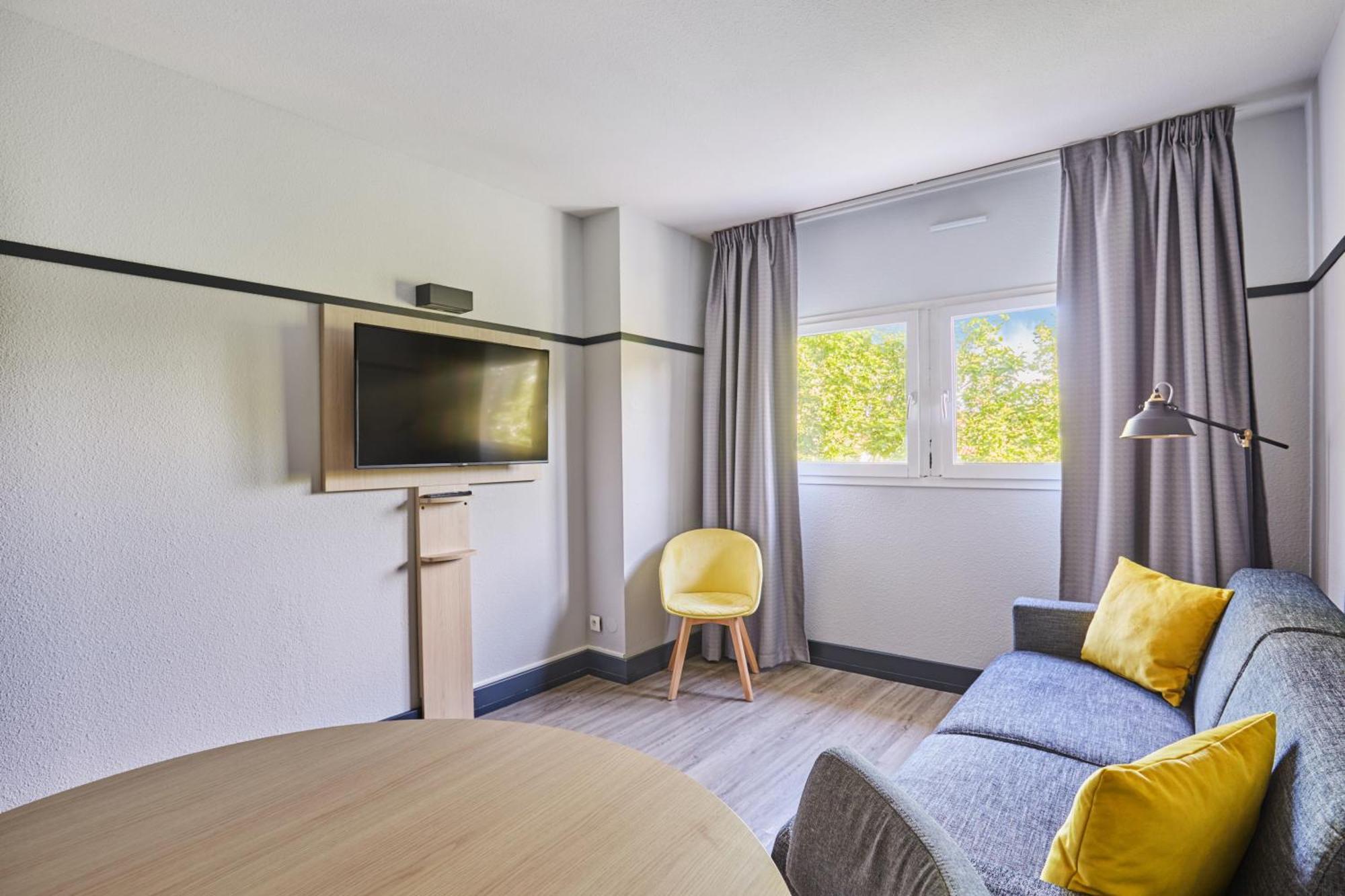 One-Bedroom Superior Apartment